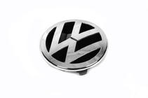 Volkswagen Passat B6 2006–2012 Priekšējā emblēma V1 3C0853601C foto 2