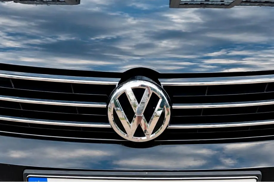 Volkswagen Passat B8 2015–2023 Priekšējais emblēmas žetons (2015-2018) 3G0853601B Foto 1