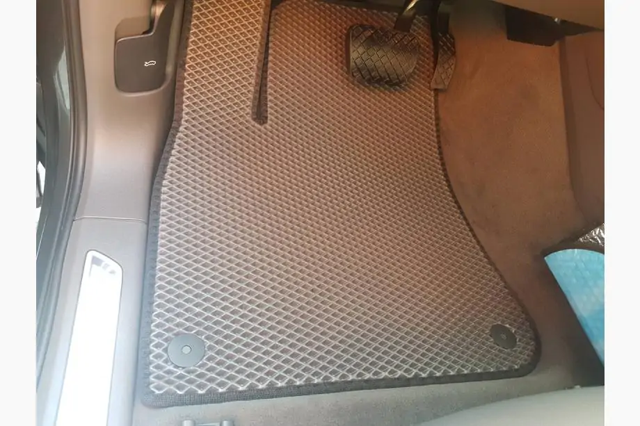 Volkswagen Touareg 2018– EVA auto paklājiņi (melni) Image