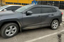 Toyota Rav 4 2019–2025 Logu vēja deflektori ar hromētu moldinglīsti (4 gab., HIC) foto 6