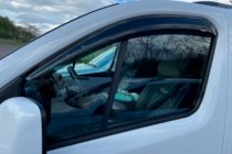 Opel Vivaro 2015–2019 Logu vēja deflektori (2 gab., HIC) foto 8