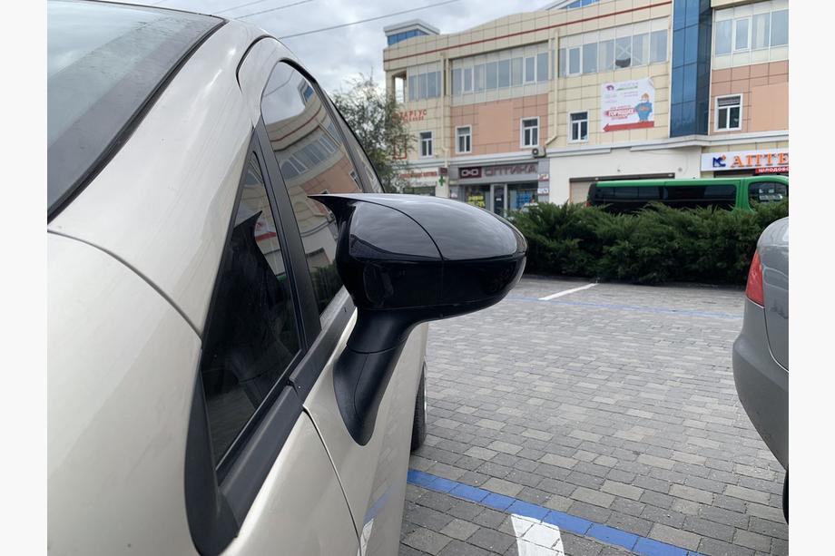 Fiat Punto Grande/EVO 2006–2018 Spoguļu vāciņi BMW-Style (2 gab.) Image