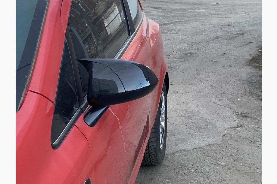 Opel Corsa D 2007–2014 Spoguļu vāciņi BMW-Style (2 gab.) Foto 1