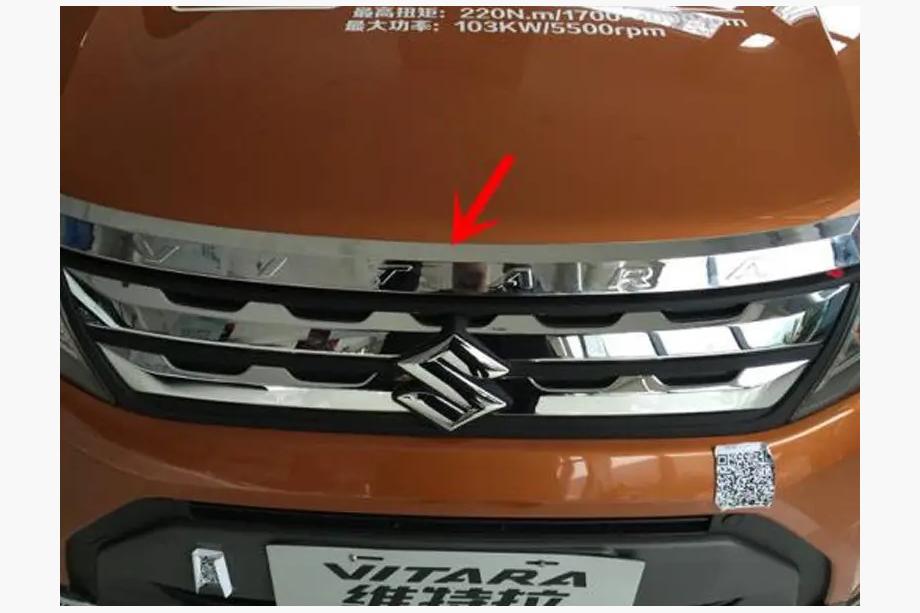 Suzuki Vitara 2015– Hromēta līste uz motora pārsega Libao (ABS) Image