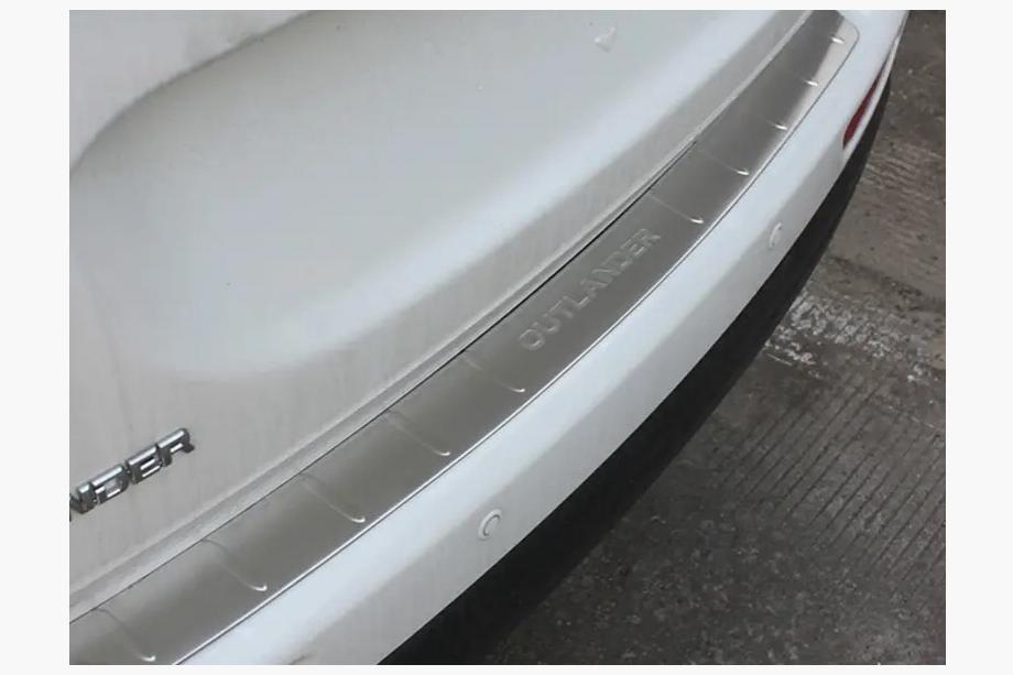 Mitsubishi Outlander 2012–2021 Nerūsējošā tērauda uzlika aizmugurējam bamperim Libao (2015-2018) Foto 1