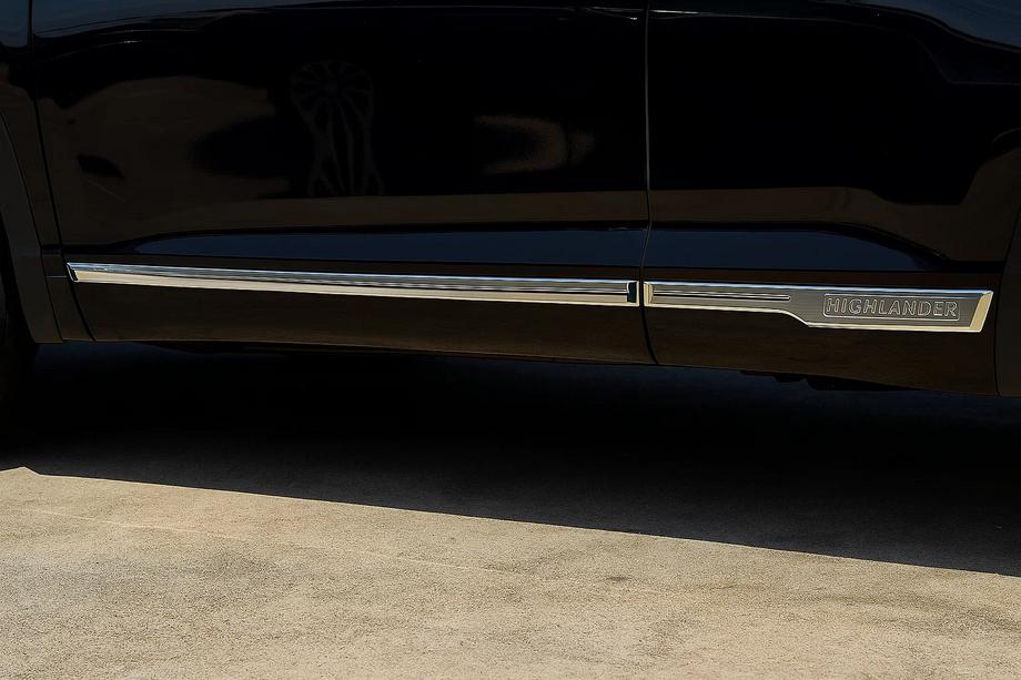 Toyota Highlander 2013–2019 Hromētas durvju līstes Libao (ABS) Image