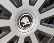 Skoda Uzlīmes disku centrālajiem vāciņiem 54 mm (4 gab.) foto 1