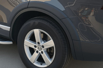 Volkswagen Touareg 2010–2018 Riteņu arku paplašinātāji foto 2