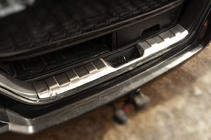 Nissan X-trail T31 2007–2014 Nerūsējošā tērauda aizmugurējā sliekšņa uzlika 2007-2010 foto 2
