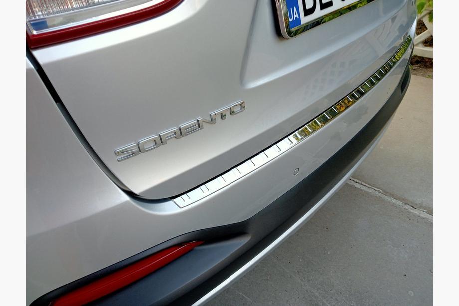 Kia Sorento III UM 2014–2020 Aizmugurējā bufera uzlika (nerūsējošais tērauds) Image