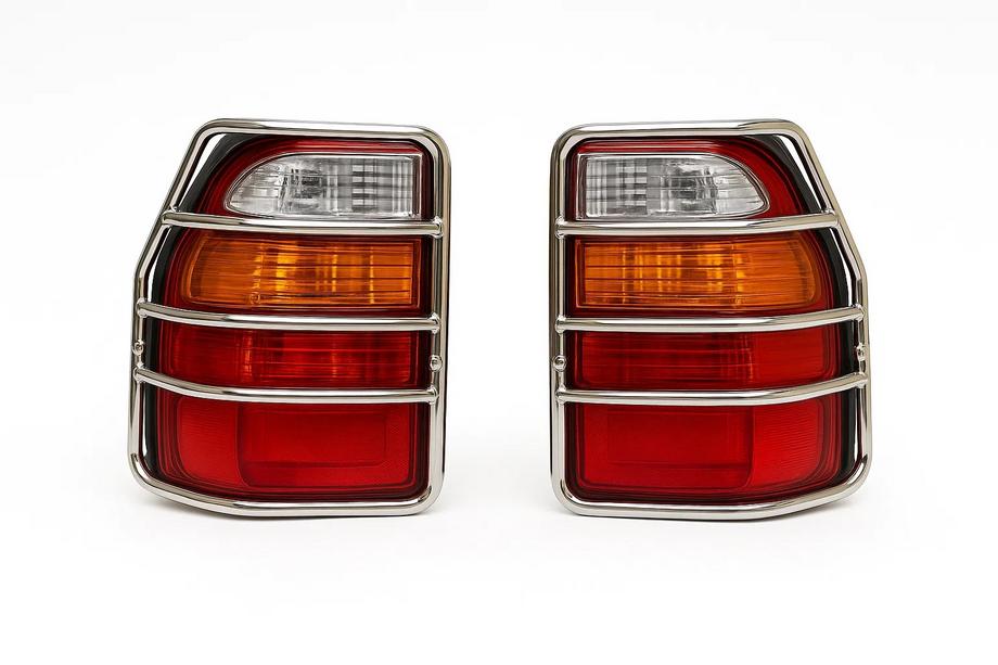 Toyota Land Cruiser 100 1998–2007 Hromēti aizmugurējo lukturu aizsargi (Land Cruiser 105) Image