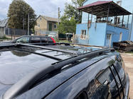 Jeep Grand Cherokee WJ 1999–2004 Šķērssijas standarta jumta reliņiem WingBar V1 (2 gab.) Melni foto 1