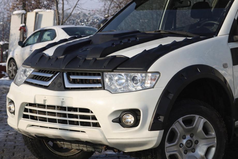 Mitsubishi L200 2006–2015 Motora pārsega uzlika V1 (ABS) Image