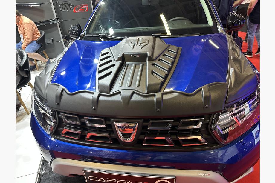 Renault Duster 2018–2024 Motora pārsega uzlika (ABS) Image