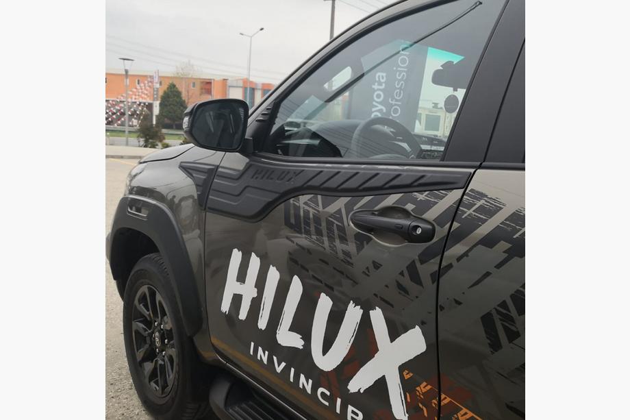 Toyota Hilux 2015– Durvju augšējā līste (4 gab., ABS) Foto 7