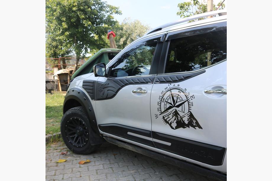 Nissan Navara/NP300 2016– Durvju augšējās līstes (6 gab., ABS) Image