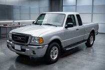 Ford Ranger 2002–2006 Sānu pakāpieni BlackLine (2 gab., alumīnijs) foto 1