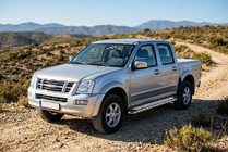 Isuzu D-Max 2002–2011 Maydos V2 sānu sliekšņi (2007-2012, 2 gab., alumīnijs) foto 1