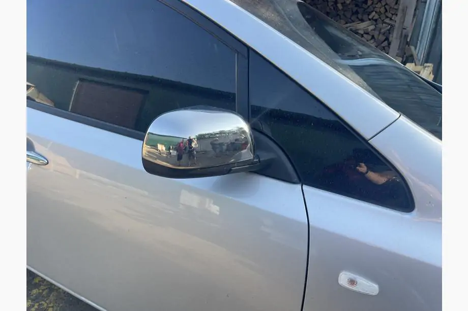 Nissan Leaf 2010–2017 Spoguļu uzlikas (2 gab., nerūsējošais tērauds) Image