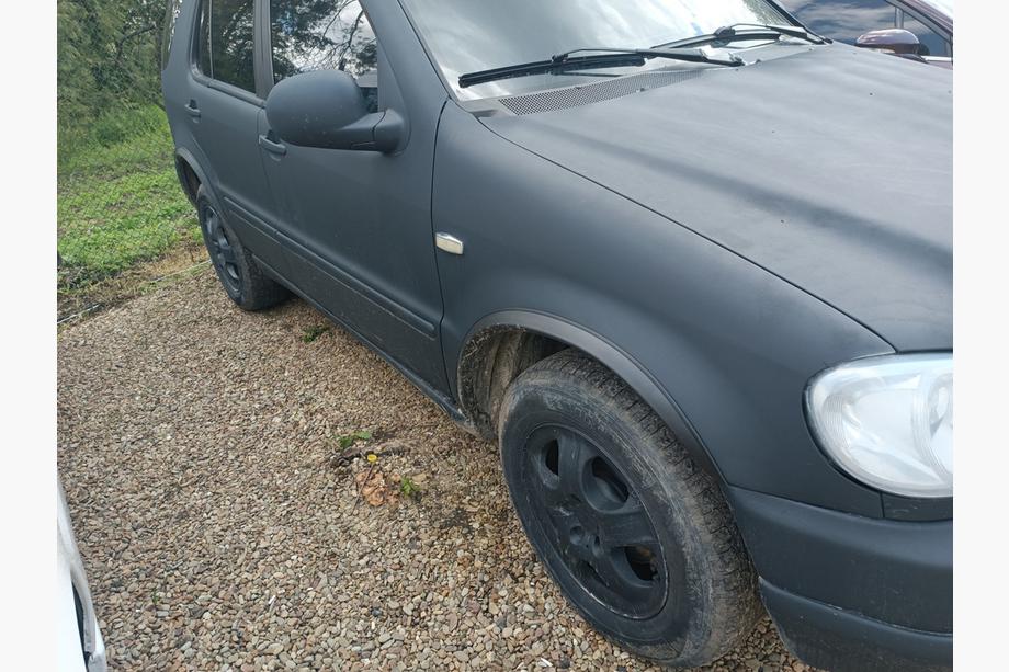 Mercedes ML W163 1997–2005 Arku uzlikas (4 gab., melnas, ABS plastmasa) Foto 2