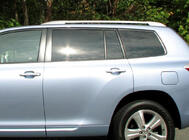 Toyota Highlander 2008–2013 Pelēki OEM jumta reliņi (alumīnijs) foto 1