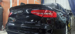 Audi A4 B8 2007–2015 HongHang spoilers (ABS, spīdīgi melns) foto 1
