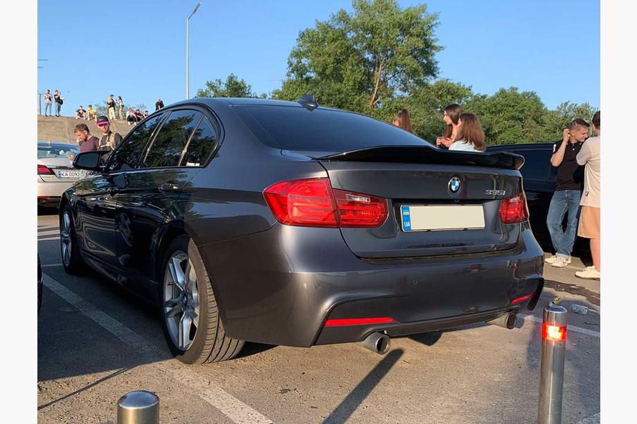 BMW 3. sērija F30/F31 2012–2019 LIP V1 spoilers (1234 Upgrade, melns) Image