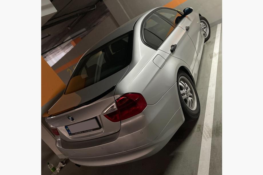 BMW 3. sērija E90/E91 2005–2011 Spoileris HongHang V2 (ABS, spīdīgi melns) Image