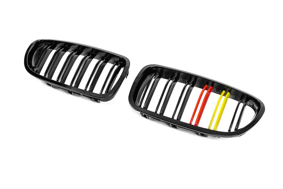BMW 5. sērija F10/F11 2010–2016 Nieru restes M-Look (German Color) Foto 2