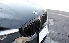 BMW 5. sērija G30/G31 2017–2023 Nieru reste 1 Bar (2017-2020, melns spīdīgs) foto 1