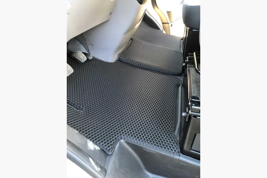 Hyundai H350 2014– EVA auto paklājiņi (melni) Image