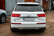 Audi Q7 2015–2026 Hroma līste virs numura zīmes (nerūsējošais tērauds) foto 4