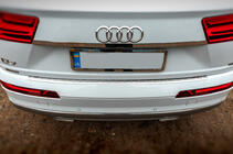 Audi Q7 2015–2026 Hroma līste virs numura zīmes (nerūsējošais tērauds) foto 1