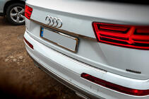 Audi Q7 2015–2026 Hroma līste virs numura zīmes (nerūsējošais tērauds) foto 3