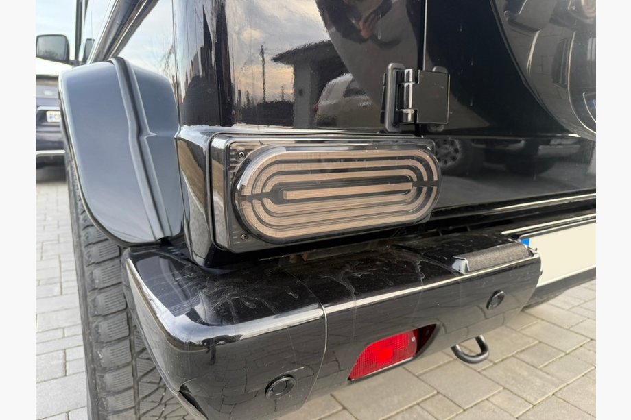 Mercedes G class W463 1990–2018 Aizmugurējie lukturi W464 Black Edition V2 Image