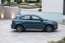 Fiat Tipo Cross 2021– Sānu pakāpieni RedLine (2 gab., alumīnijs) foto 1
