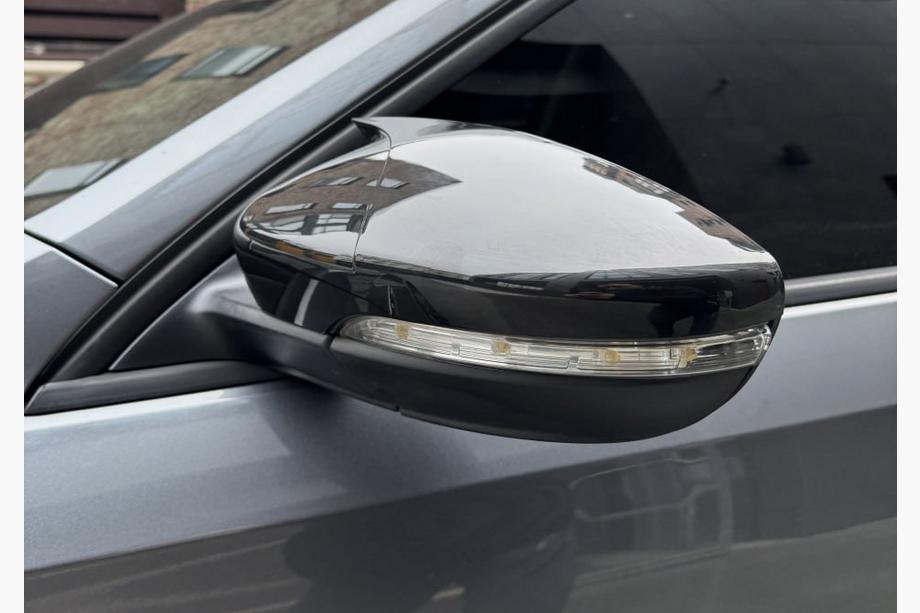 Volkswagen Passat B8 2015–2023 Spoguļu uzlikas RLine-Look (2 gab., USA) Foto 3