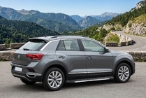 Volkswagen T-Roc 2017–2025 Sānu sliekšņi Duru (2 gab., alumīnijs) foto 1