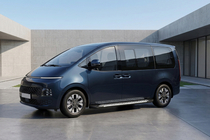 Hyundai Staria 2021– Sānu sliekšņi Line (2 gab., alumīnijs) foto 1