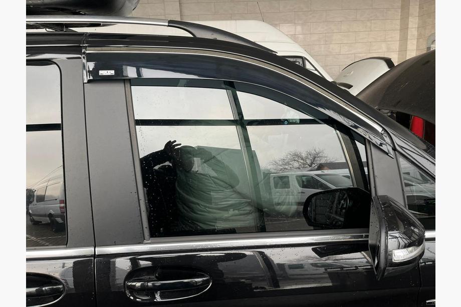 Mercedes Vito/V klase W447 2014– Logu vēja deflektori ar hromētu līsti (2 gab., Niken) Image