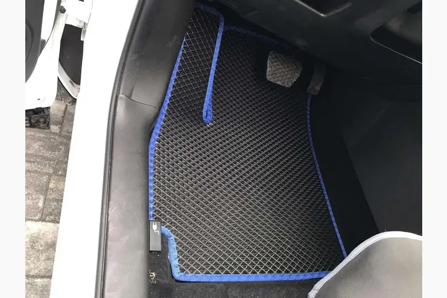 Cowin Showjet 2020– EVA auto paklājiņi (melni) Image