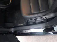 Volkswagen Jetta 2011–2018 Sliekšņu uzlikas Carmos V2 (4 gab., nerūsējošais tērauds) foto 1