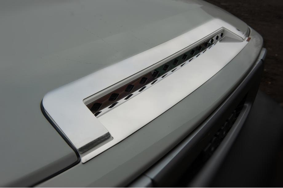 Toyota FJ Cruiser 2006–2022 Hromētas uzlikas uz motora pārsega (nerūsējošais tērauds) Image