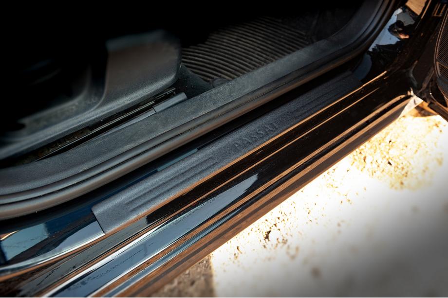Volkswagen Passat B7 2012–2015 DDU sliekšņu uzlikas (komplekts 4 gab., plastmasa) Image